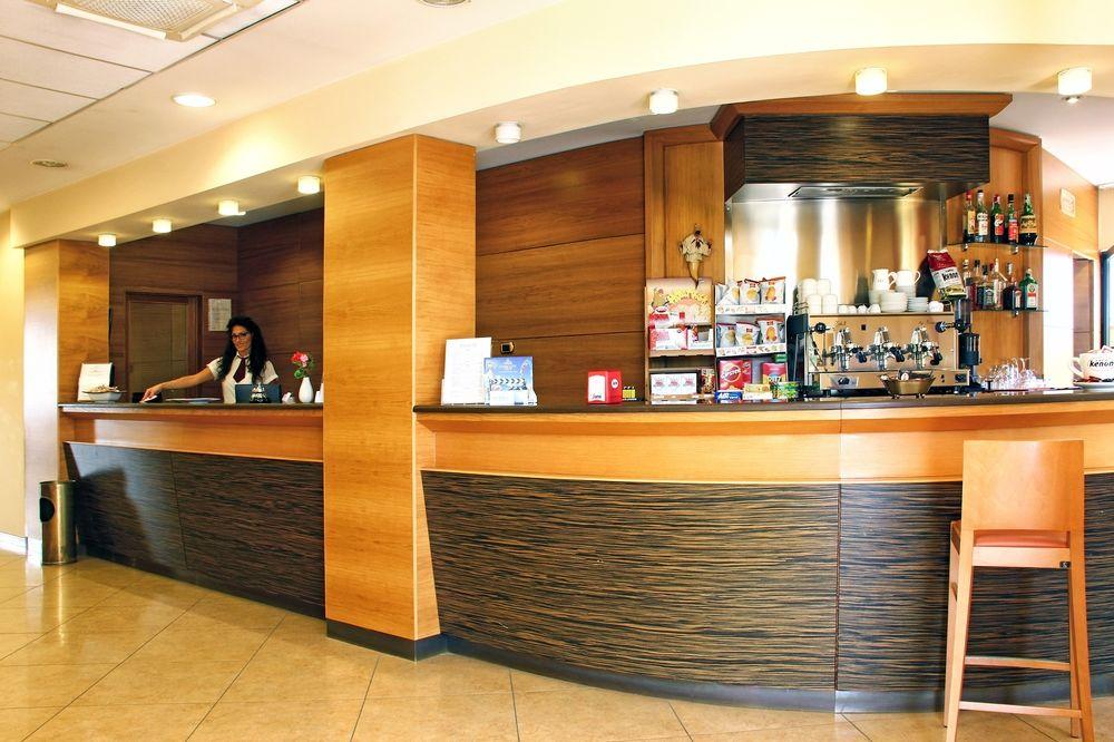City Hotel Casoria Eksteriør billede