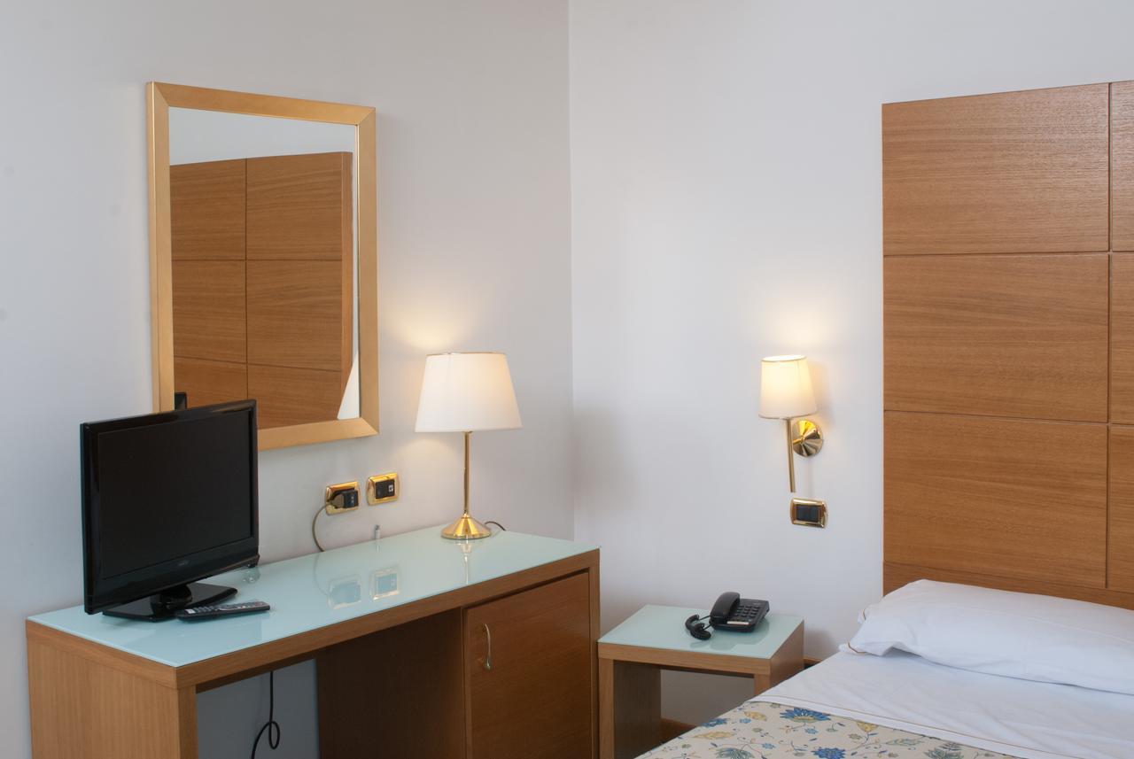 City Hotel Casoria Eksteriør billede