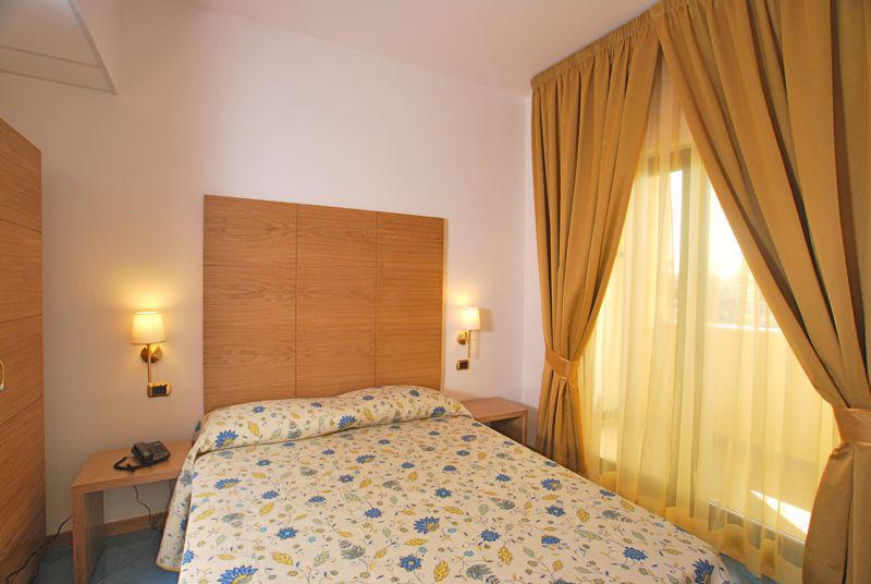 City Hotel Casoria Eksteriør billede